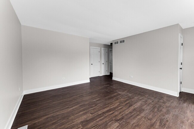 Foto del edificio - 816 Mackinaw Ave