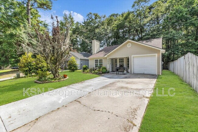 Building Photo - 7317 Leghorn St