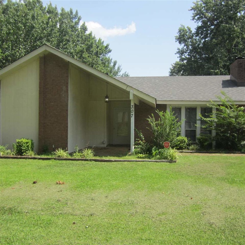 Primary Photo - 307 Pear Orchard Cir