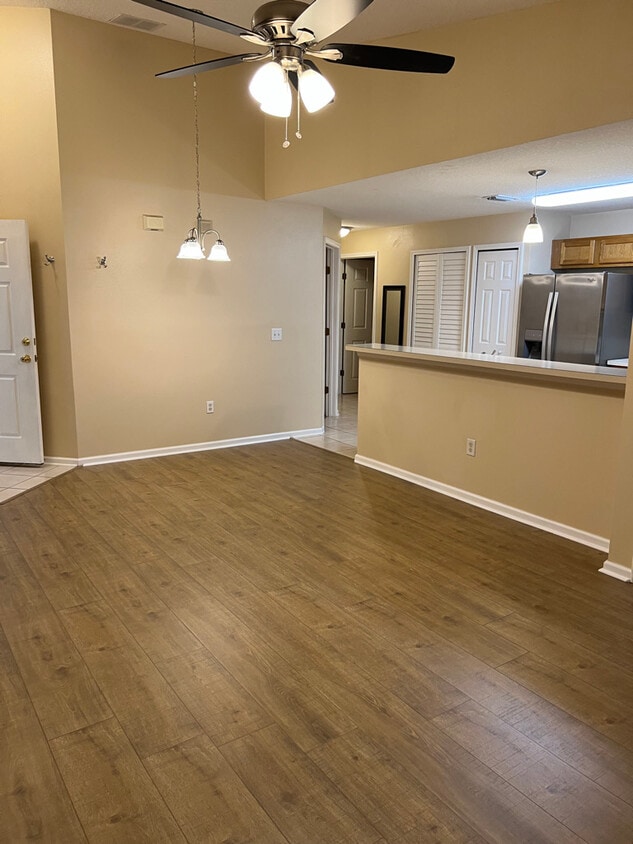 Great Room - 6094 Maggies Cir