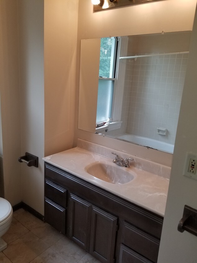 Foto principal - 7733 Oak St