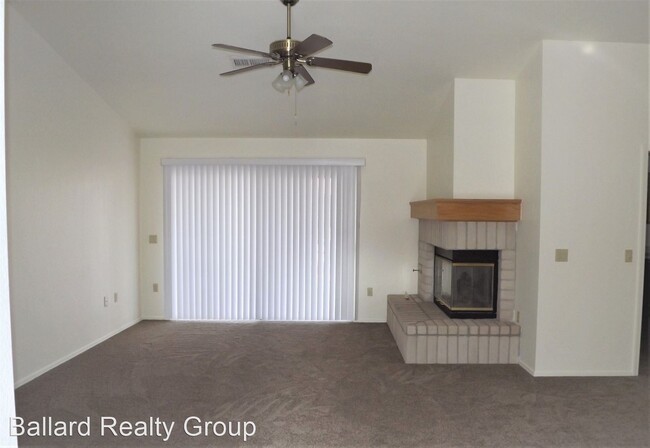 Building Photo - 2 br, 2 bath House - 2508 Desert Sands Drive