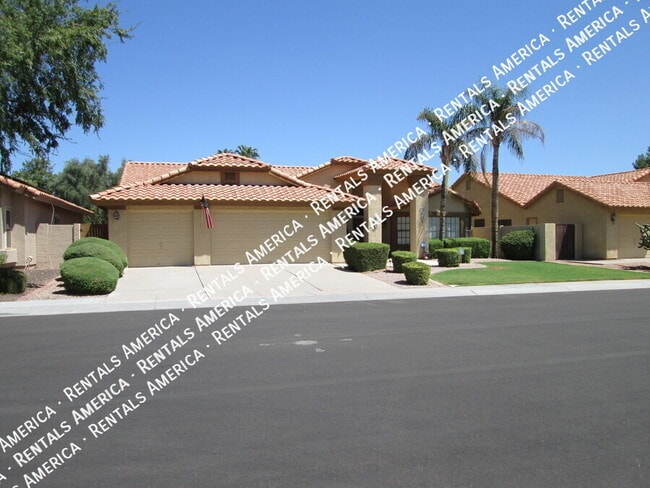 Building Photo - 532 E Stonebridge Dr