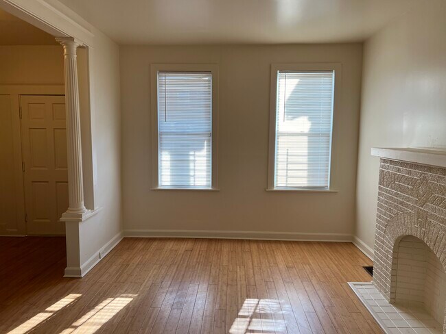Building Photo - 530 Chateau Ave