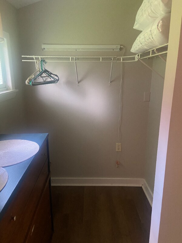 Foto del edificio - 308 E Cherry Alley