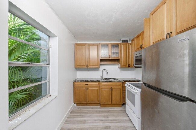 Foto del edificio - 452 Normandy Ln