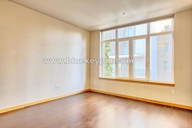 Foto del edificio - #207- 1 Bed 1 Bath Condo in the Pearl District