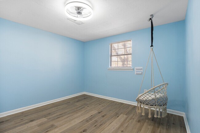 Foto del edificio - 1216 Old Ridge Rd