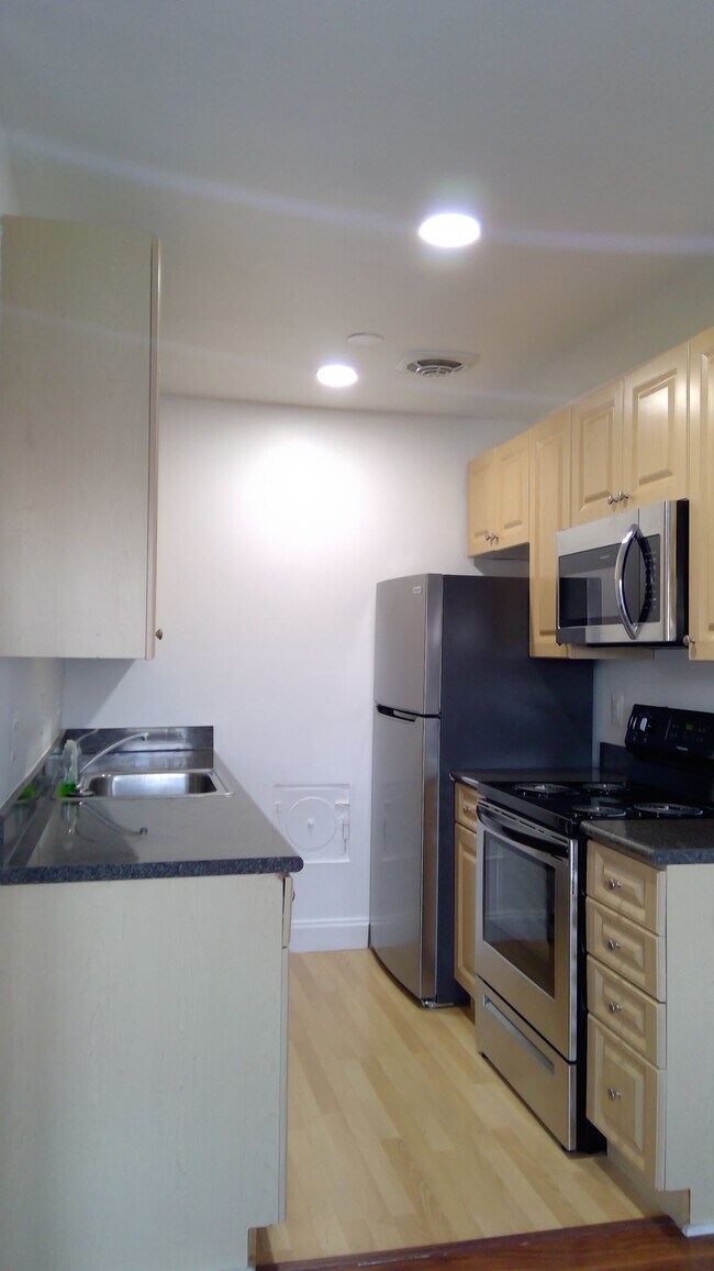 1005 Chillum Rd Unit 419, Hyattsville, MD 20782 Condo for Rent in