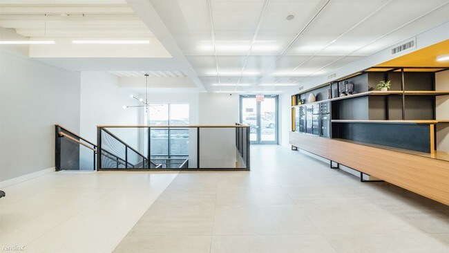 Foto del edificio - 111 Clarkson Ave