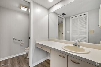 Building Photo - 12581 Kelly Sands Way