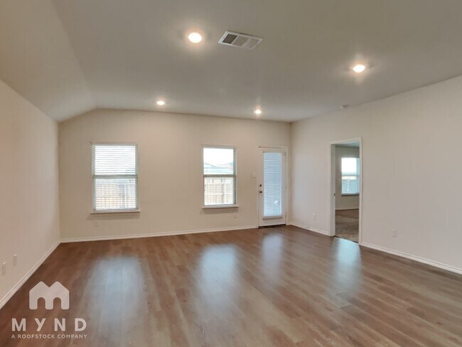 Building Photo - 4101 Black Canyon Dr