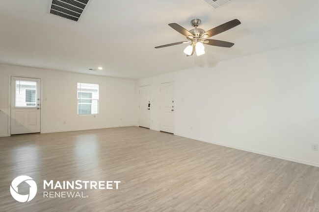 Building Photo - 13827 Goat Cv