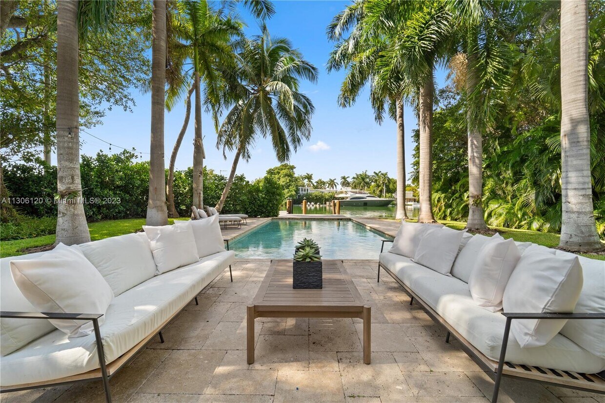 Foto principal - 6300 Allison Rd