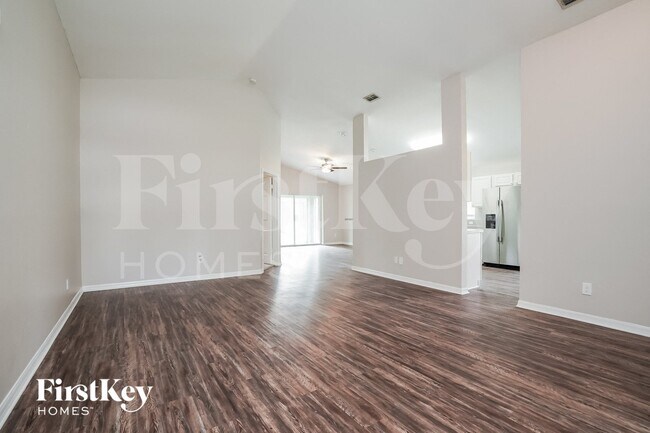 Building Photo - 1528 Graduate Ct