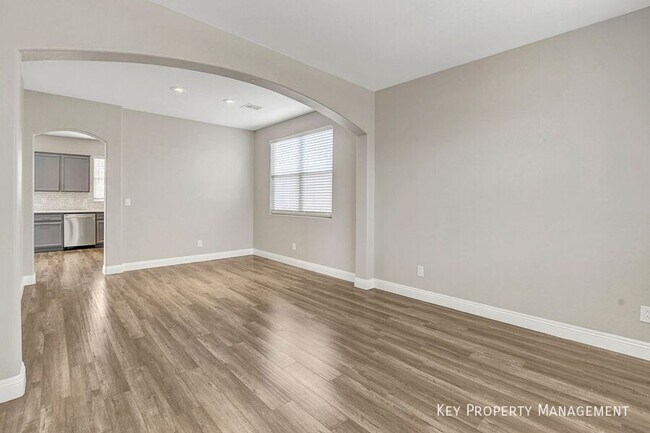 Foto del edificio - 9676 Grouse Grove Ave
