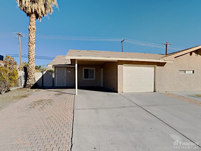Building Photo - 104 Edelweiss St