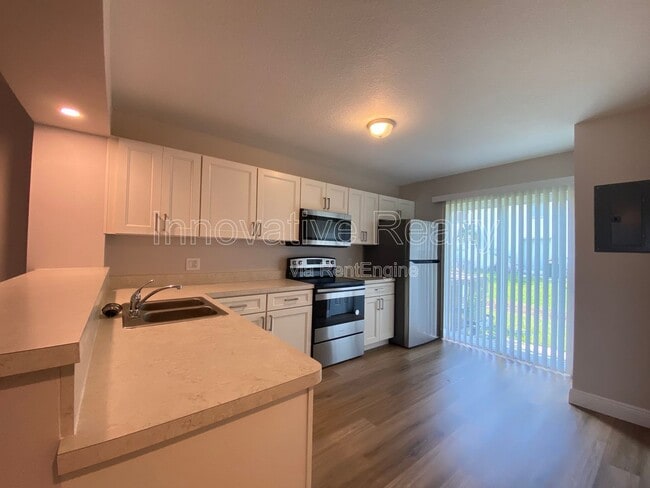 Foto del edificio - 3651 N Goldenrod Rd