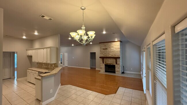 Building Photo - 1416 Shirley Way