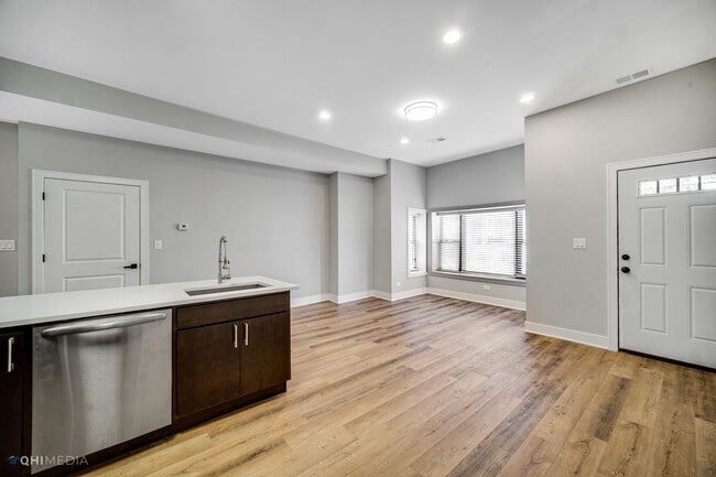 Foto del edificio - 2735 W Polk St