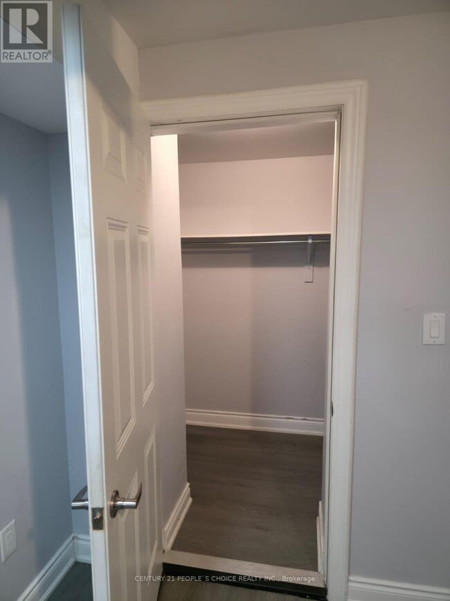 Building Photo - 32 Nightjar Dr