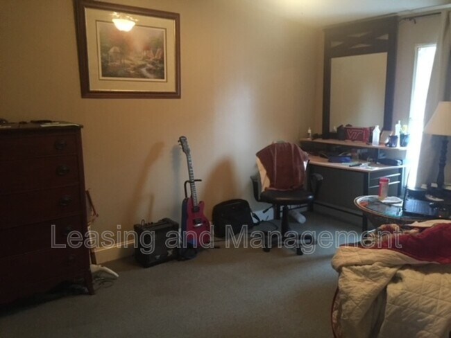 Foto del edificio - 3585 Riley Wright Rd