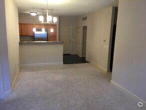 Building Photo - 600 Grandview Ct