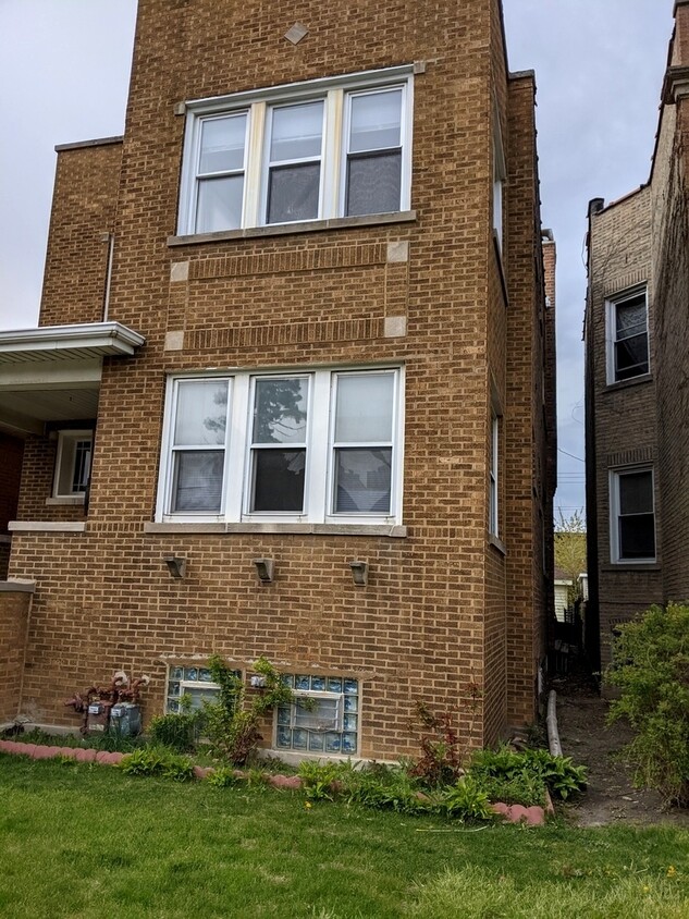 Foto principal - 4126 W Wellington Ave