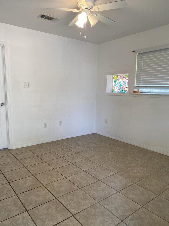 Foto del edificio - Available NOW! *PET FRIENDLY*