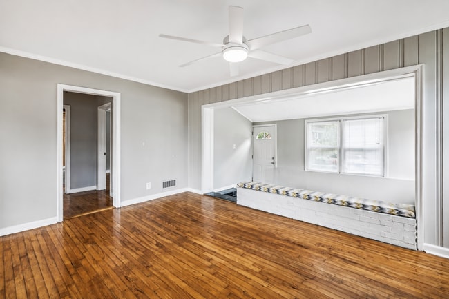 Building Photo - 51 Screven St NE