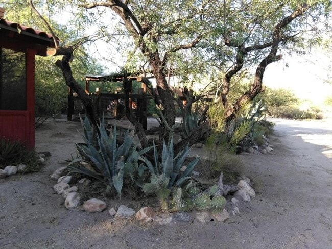 Building Photo - 4051 N Soldier Trail