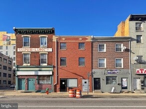 Building Photo - 1241 Vine St