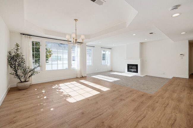 Foto del edificio - 1504 N Poinsettia Ave