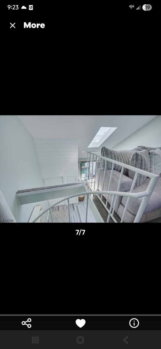 Foto del edificio - 302 Hackensack St