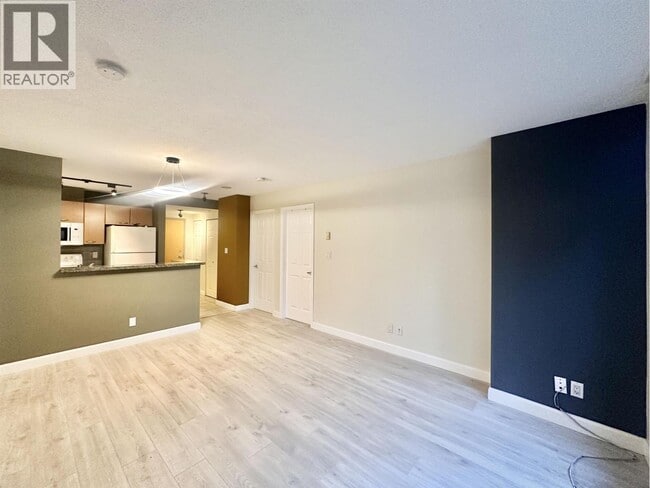 Photo du bâtiment - 1420 W Georgia St