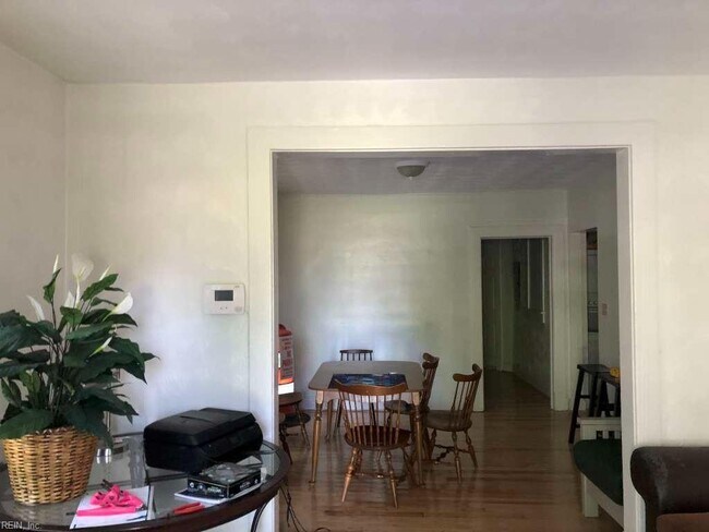 Foto del edificio - 2614 Munson St