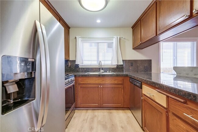 Foto del edificio - 2756 Gramercy Ave