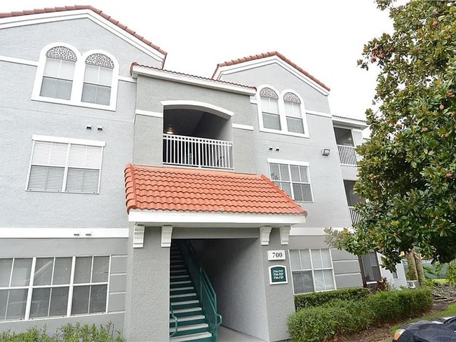 Building Photo - 18001 Richmond Pl Dr