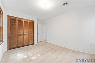 Building Photo - 7141 Barkbridge Rd