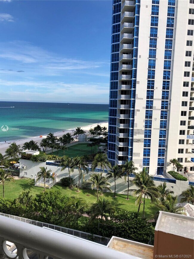 19201 Collins Ave Unit 806, Sunny Isles Beach, FL 33160 Condo for