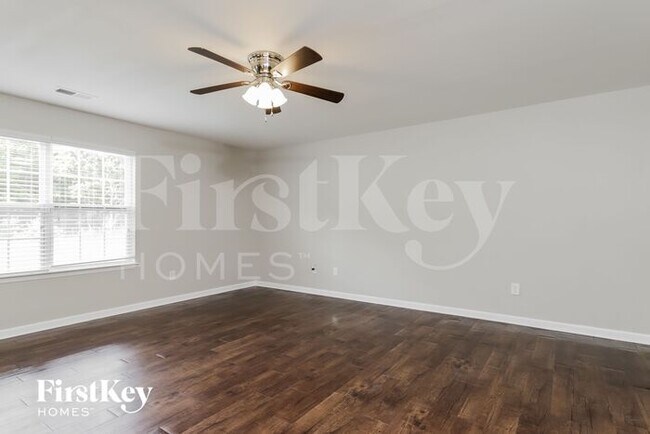 Foto del edificio - 6419 Bentbrush St