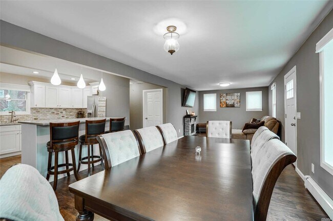 Foto del edificio - 31 Pine Neck Ave