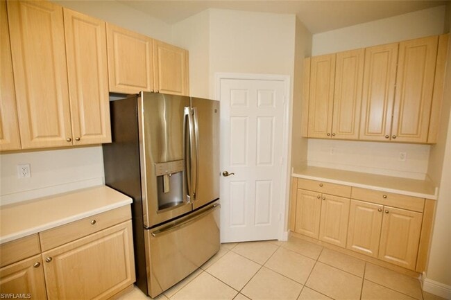 Building Photo - 5560 Berkshire Dr