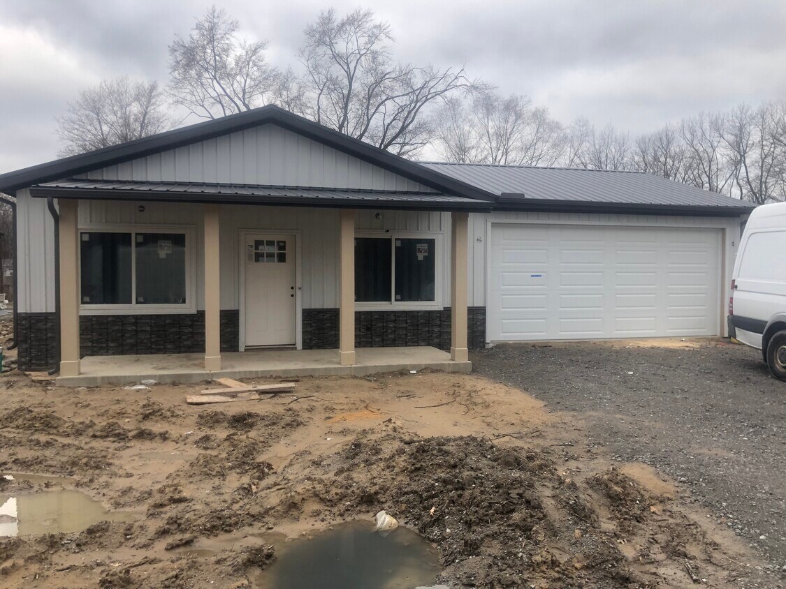 1714 Tower St, Chesterton, IN 46304 House Rental in Chesterton, IN