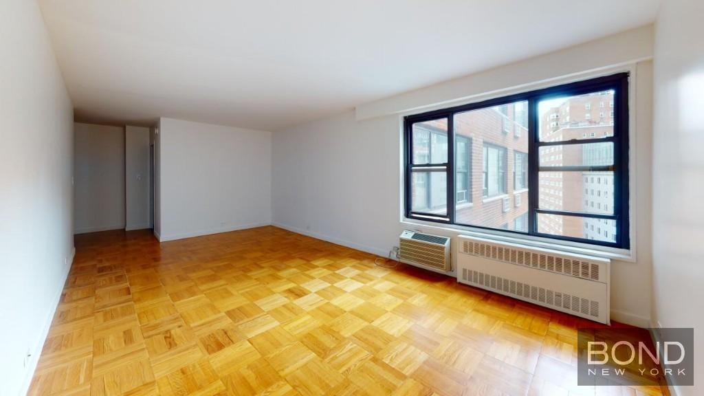 Foto del edificio - 145 Fourth Avenue