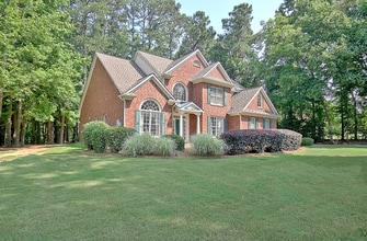 Building Photo - 185 Newfield Dr