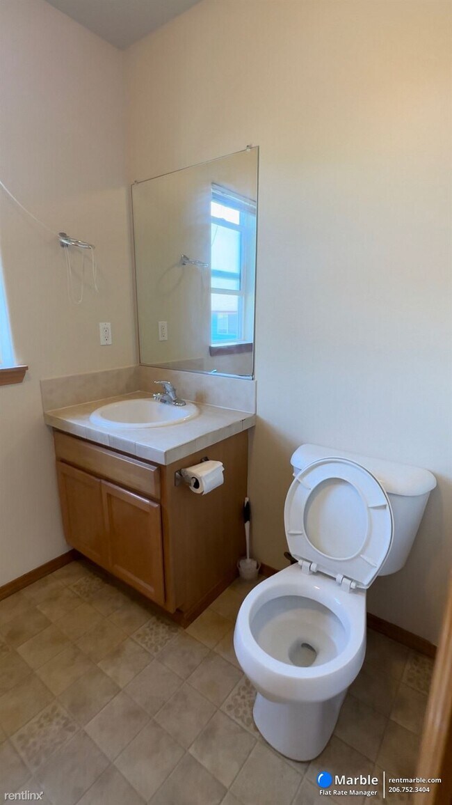 Foto del edificio - 3 br, 2.5 bath House - 2743 SE 98th Ave Apt 4
