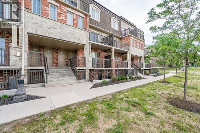 Photo du bâtiment - 1674 FISCHER HALLMAN Road Unit# D