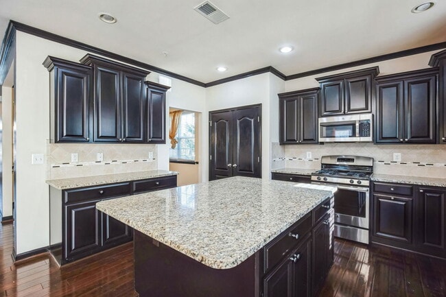 Photo - 10317 Saltbush Court House