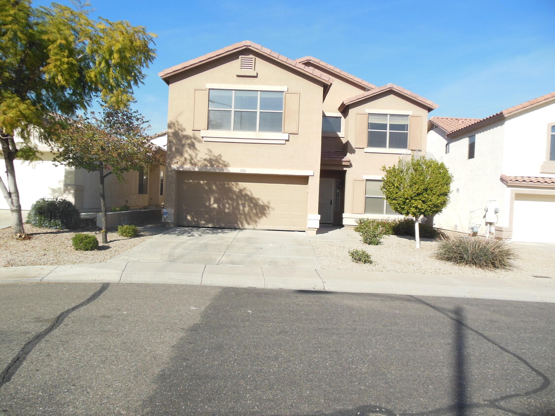 Foto principal - 12730 W Desert Rose Rd